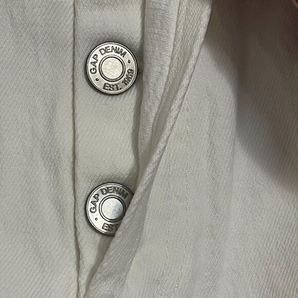 GAP Denim Shorts Size 6/28 Tall White NWT 6" Inseam Cheeky Raw Hem High Rise - Picture 6 of 11